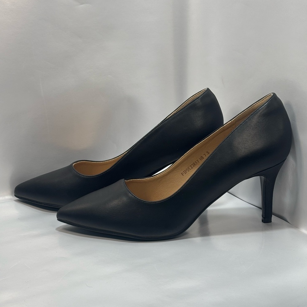 !D!FU Women’s Size 7.5 Black Closed Toe High Heels